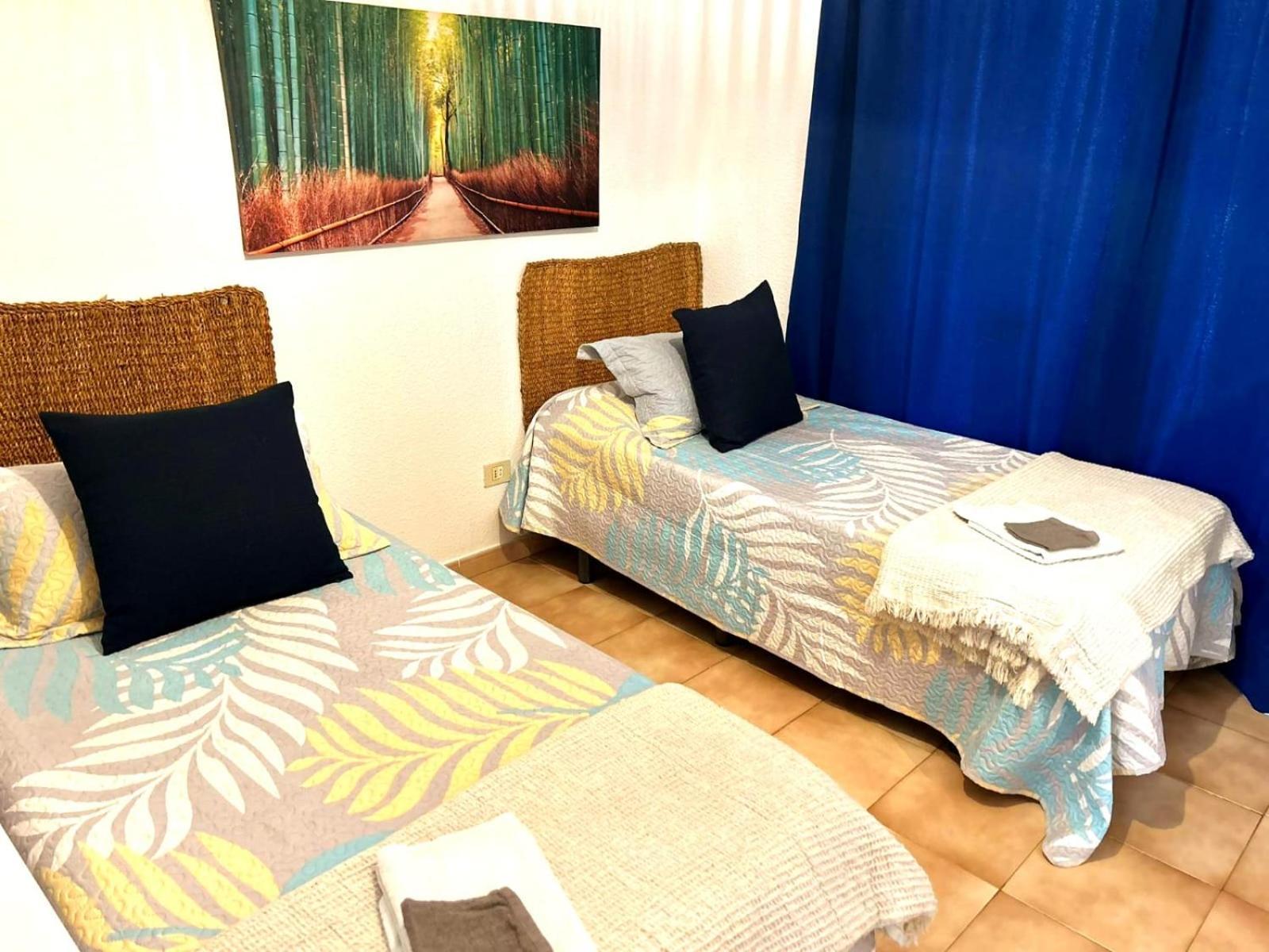 Castle H 408 Apartment ลอส กริสเตียนอส ภายนอก รูปภาพ
